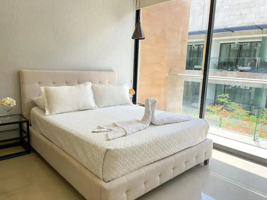 2Br Beautiful Apt Located At Playas Heart!- F1 Playa del Carmen